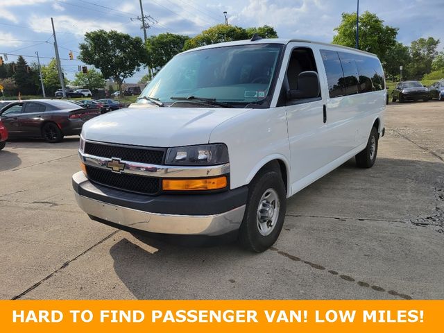 2017 Chevrolet Express LT