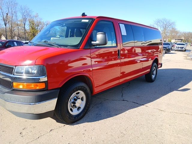 2017 Chevrolet Express LT