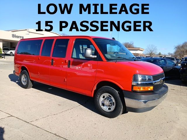 2017 Chevrolet Express LT