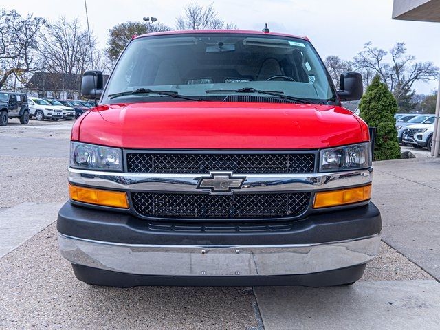 2017 Chevrolet Express LT