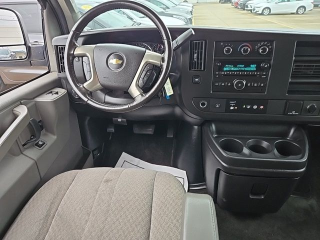 2017 Chevrolet Express LT