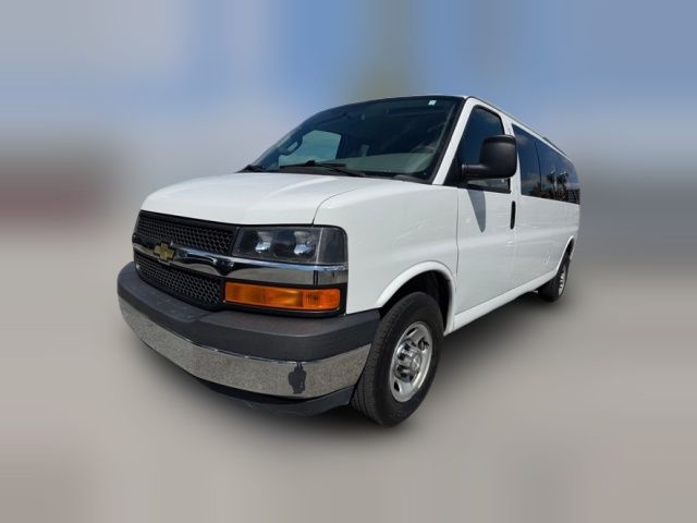 2017 Chevrolet Express LT