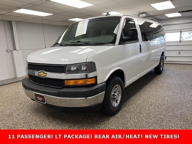 2017 Chevrolet Express LT