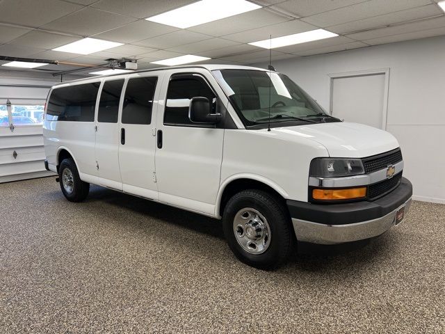 2017 Chevrolet Express LT