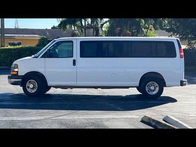 2017 Chevrolet Express LT