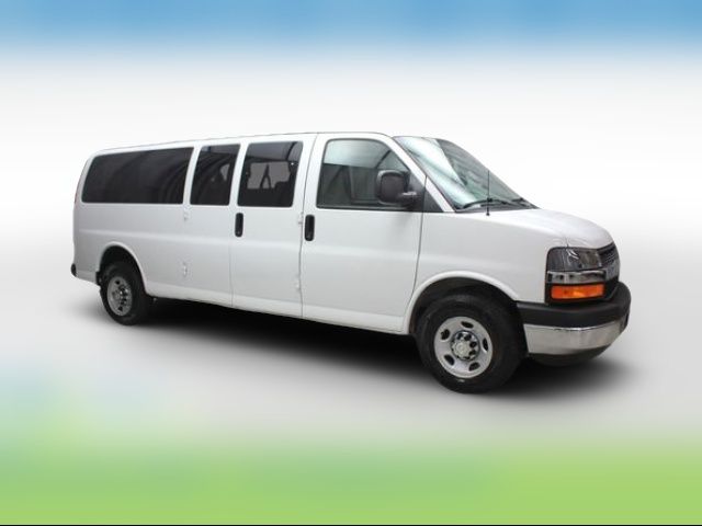 2017 Chevrolet Express LT