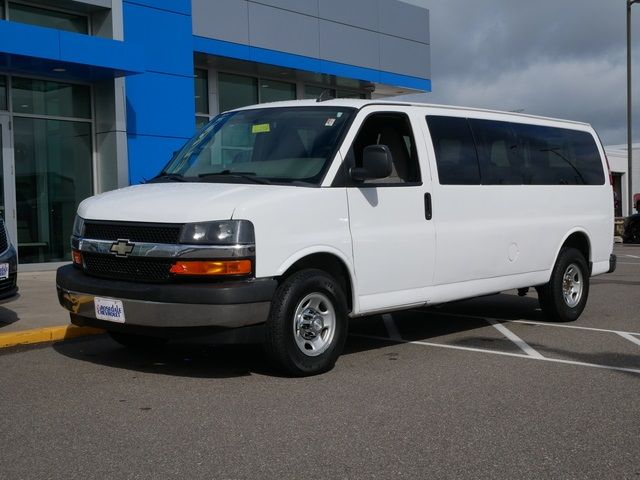 2017 Chevrolet Express LT