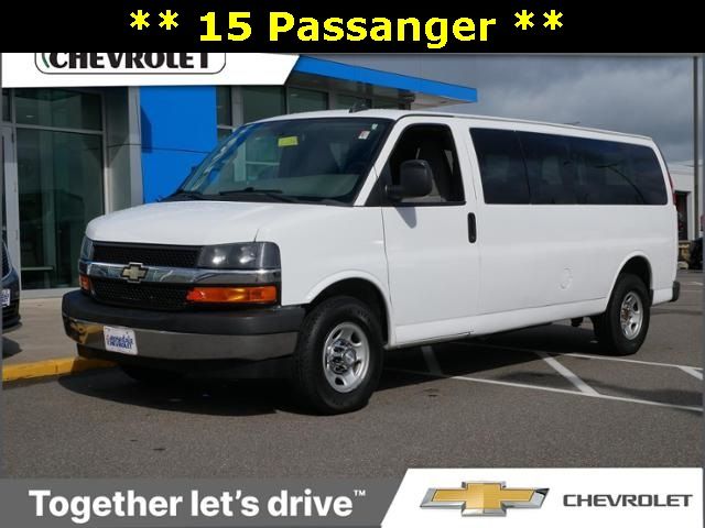 2017 Chevrolet Express LT