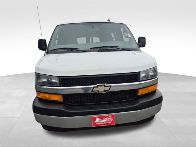 2017 Chevrolet Express LT