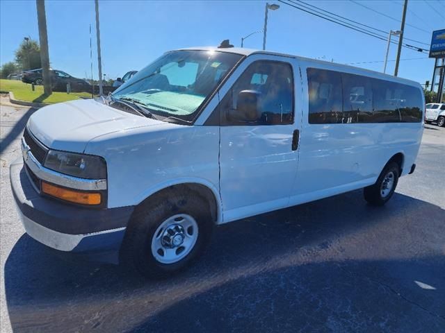 2017 Chevrolet Express LT