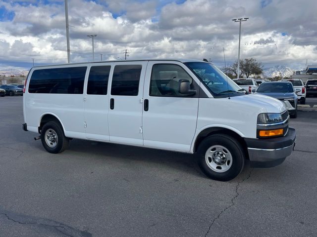 2017 Chevrolet Express LT