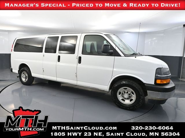 2017 Chevrolet Express LT