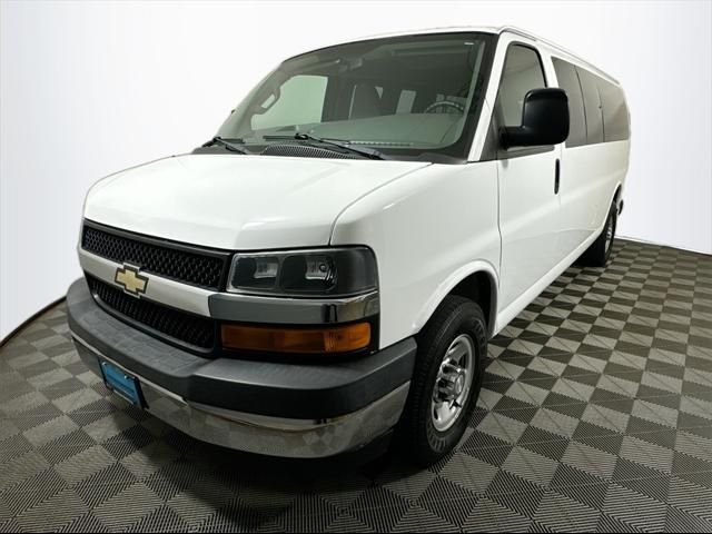 2017 Chevrolet Express LT