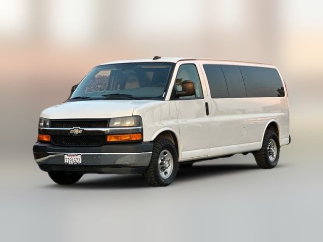 2017 Chevrolet Express LT