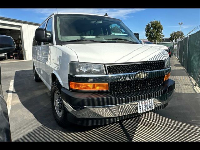 2017 Chevrolet Express LT