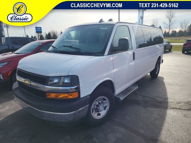 2017 Chevrolet Express LT