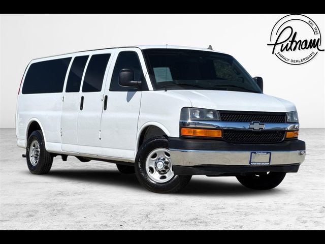 2017 Chevrolet Express LT