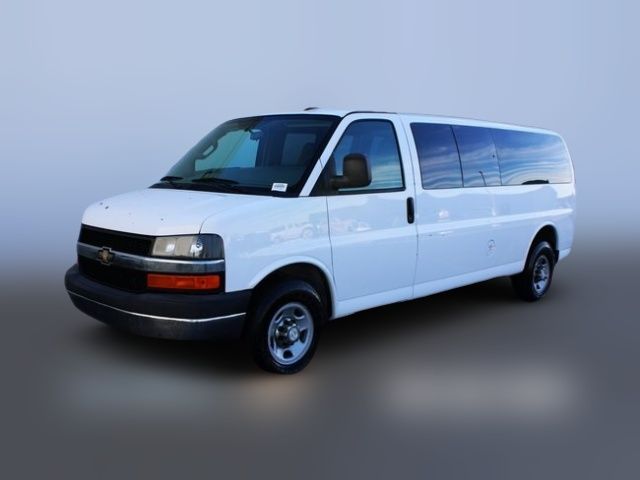 2017 Chevrolet Express LT