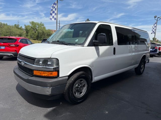 2017 Chevrolet Express LT