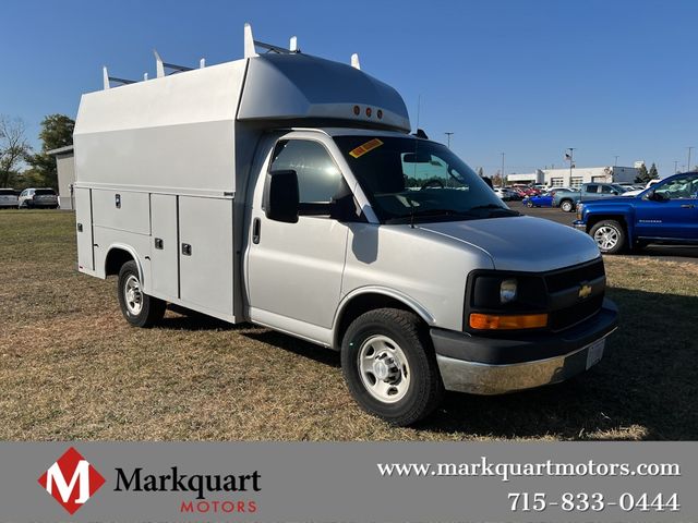 2017 Chevrolet Express Base