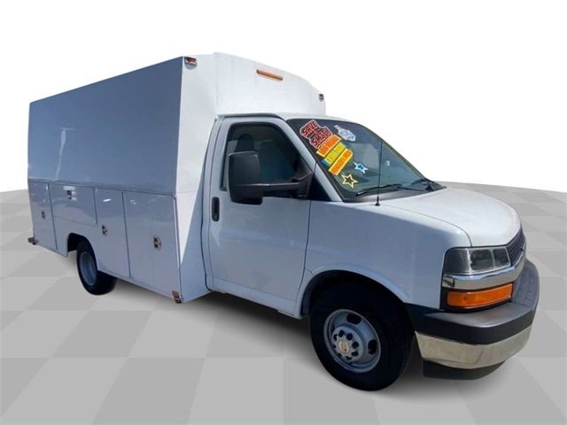 2017 Chevrolet Express Base