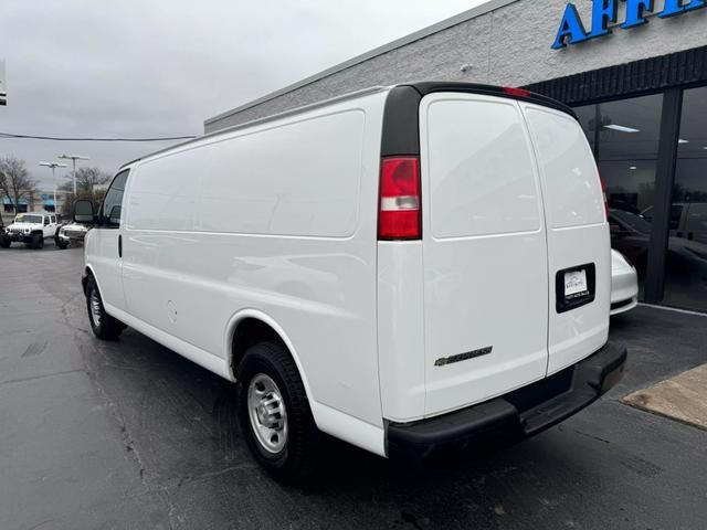 2017 Chevrolet Express Base