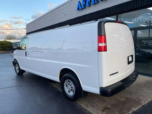 2017 Chevrolet Express Base