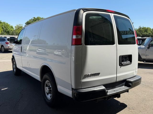 2017 Chevrolet Express Base