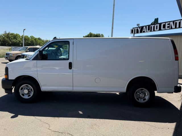 2017 Chevrolet Express Base