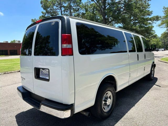 2017 Chevrolet Express LT