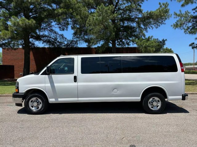 2017 Chevrolet Express LT