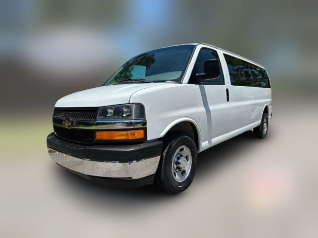 2017 Chevrolet Express LT