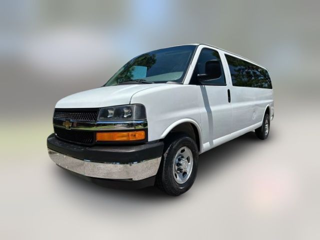 2017 Chevrolet Express LT