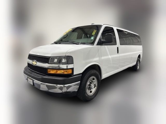 2017 Chevrolet Express LT