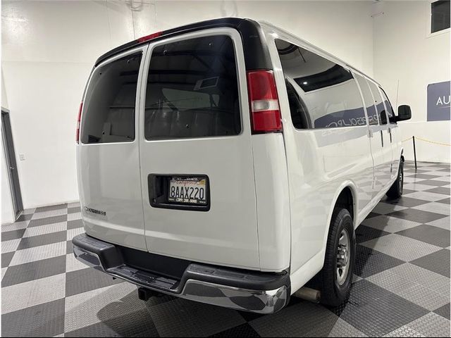 2017 Chevrolet Express LT