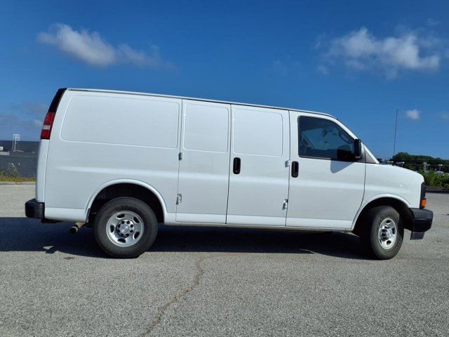 2017 Chevrolet Express Base