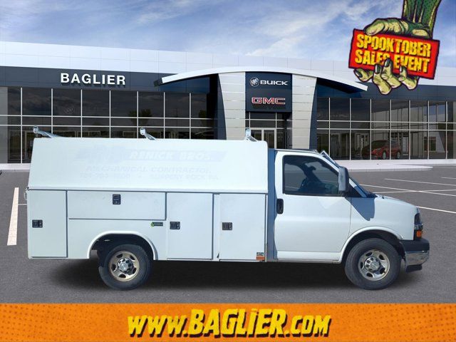 2017 Chevrolet Express Base