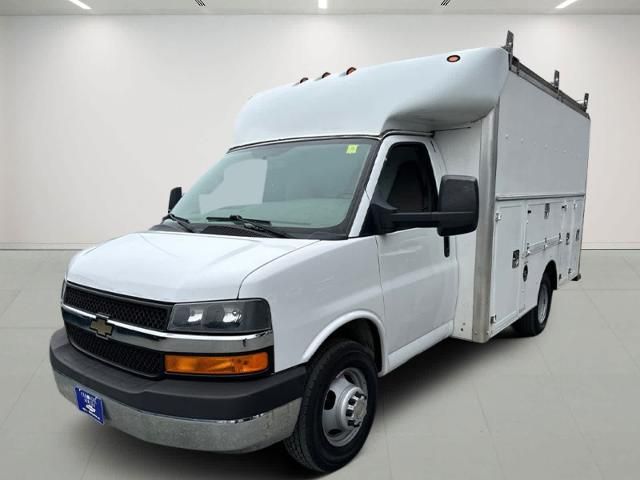 2017 Chevrolet Express Base