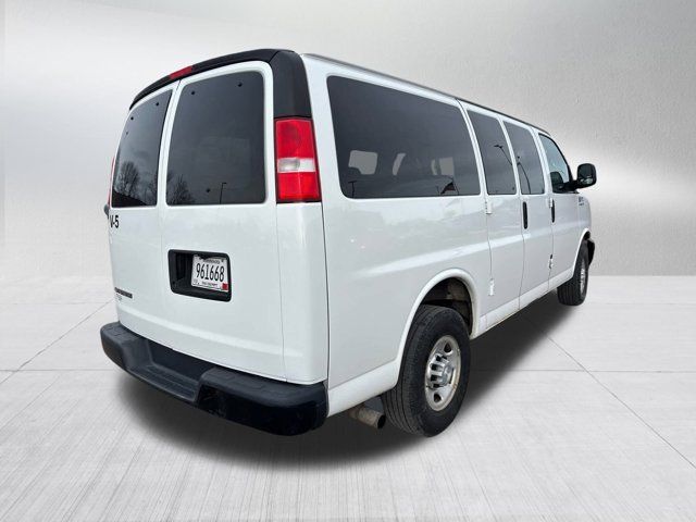 2017 Chevrolet Express LS