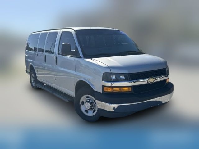 2017 Chevrolet Express LT