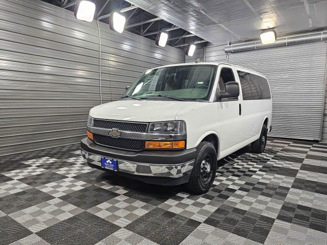 2017 Chevrolet Express LT