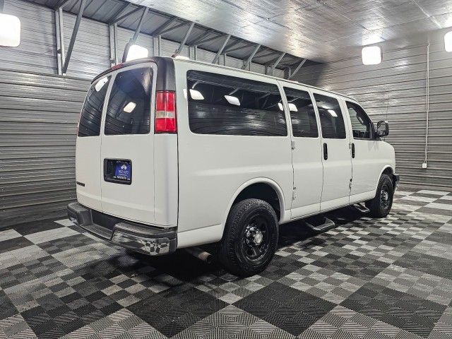 2017 Chevrolet Express LT