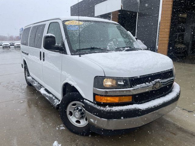 2017 Chevrolet Express LT