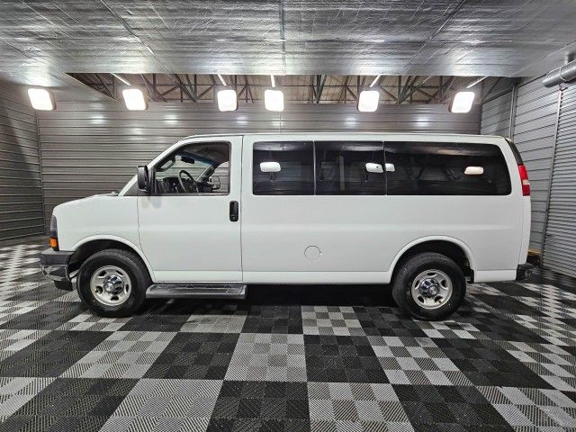 2017 Chevrolet Express LT