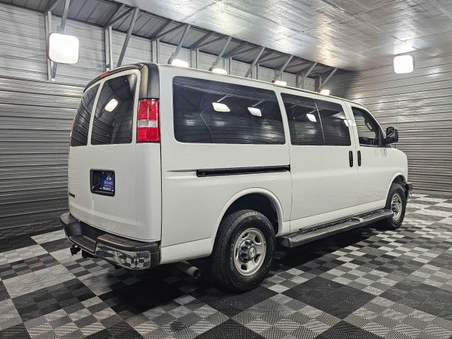 2017 Chevrolet Express LT