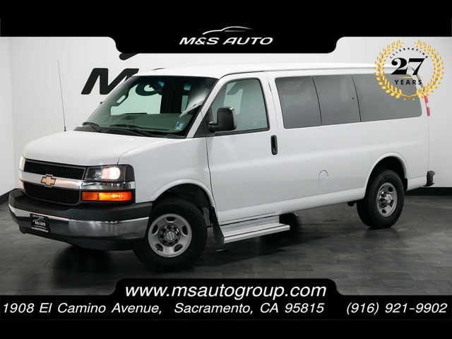 2017 Chevrolet Express LT