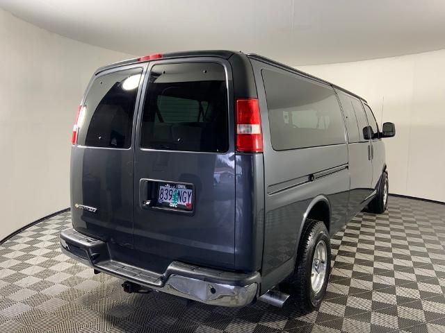 2017 Chevrolet Express LT