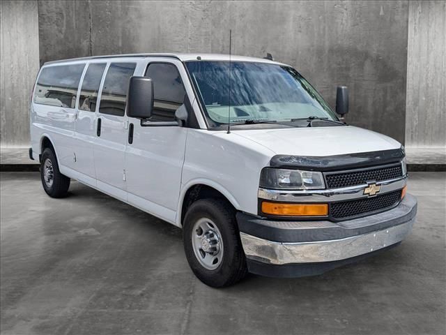 2017 Chevrolet Express LT