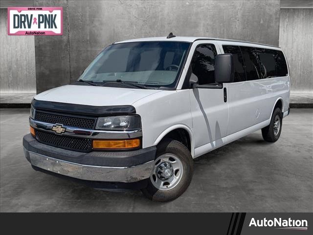 2017 Chevrolet Express LT