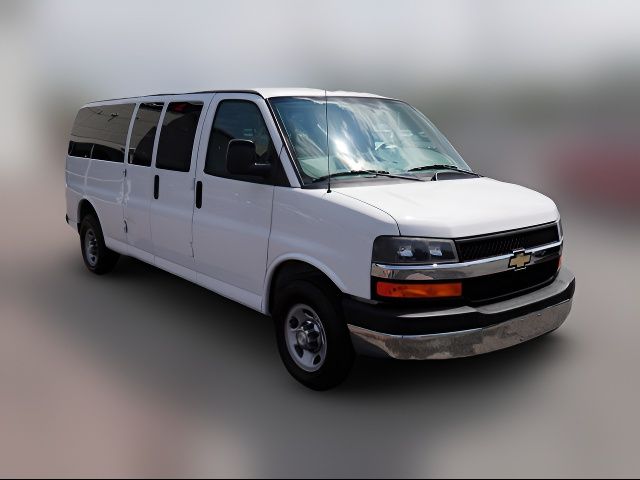 2017 Chevrolet Express LT